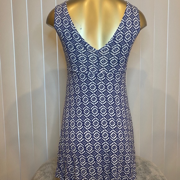 Light airy dress - Picture 1 of 5